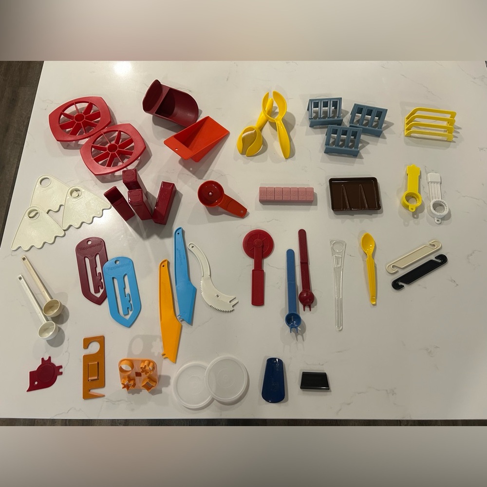 Vintage Tupperware Consultant Items